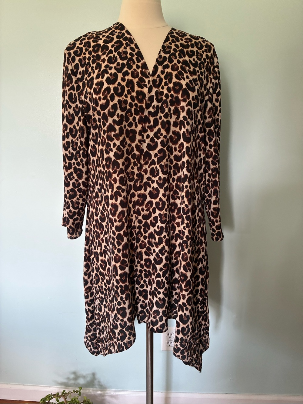 Travel Elements Cheetah Print Kimono Open Topper